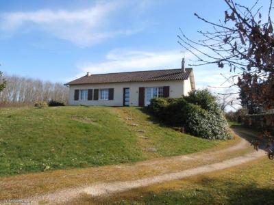 For sale Civray 5 rooms 113 m2 Vienne (86400) photo 0