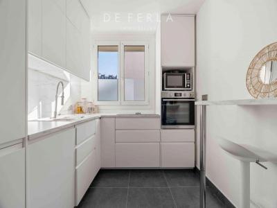 For sale Paris-15eme-arrondissement 3 rooms 53 m2 Paris (75015) photo 1