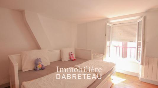 For sale Villeurbanne 10 rooms 384 m2 Rhone (69100) photo 0