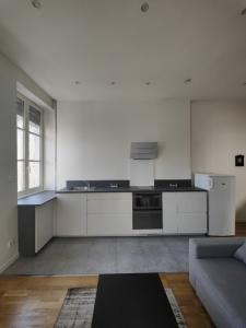 For rent Lyon-2eme-arrondissement 3 rooms 52 m2 Rhone (69002) photo 1