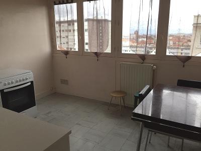 For rent Clermont-ferrand 2 rooms 43 m2 Puy de dome (63000) photo 2