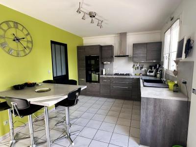 For sale Vaureal 9 rooms 210 m2 Val d'Oise (95490) photo 4