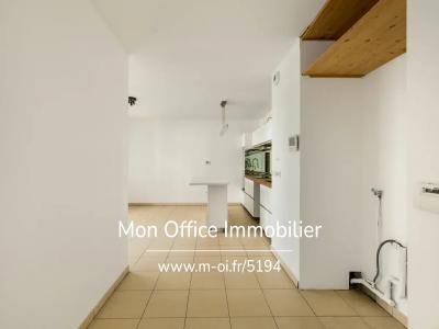 For sale Marseille-3eme-arrondissement 3 rooms 58 m2 Bouches du Rhone (13003) photo 2