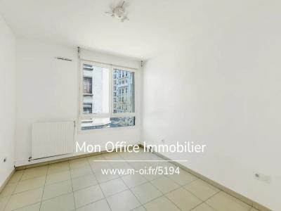 For sale Marseille-3eme-arrondissement 3 rooms 58 m2 Bouches du Rhone (13003) photo 3
