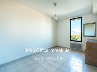 For sale Trets 3 rooms 65 m2 Bouches du Rhone (13530) photo 4