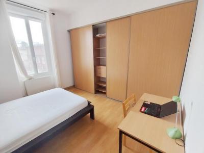 For sale ROUTE DE VIENNE 4 rooms 80 m2 Rhone (69008) photo 2
