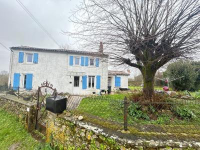 For sale 8 rooms 104 m2 Vendee (85390) photo 1