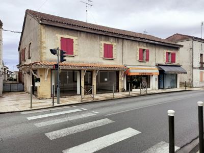 For sale 9 rooms 280 m2 Dordogne (24680) photo 0