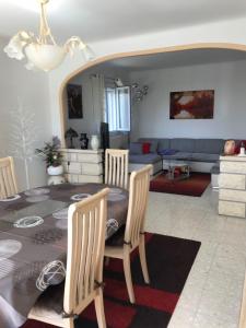 For sale ALS ST AMBROIX 8 rooms 105 m2 Gard (30340) photo 3