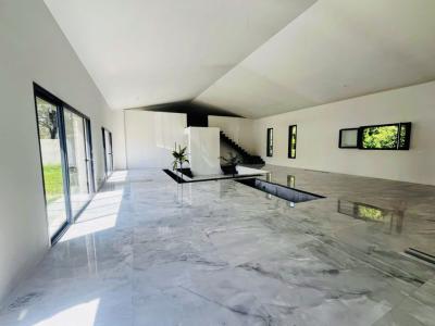 For sale PROXIMIT DU CENTRE VILLE 5 rooms 253 m2 Gard (30290) photo 1