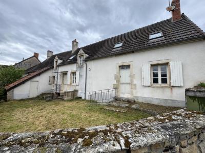 For sale CENTRE BOURG 6 rooms 107 m2 Cher (18200) photo 1