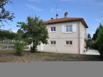 For sale PROCHE D'AUCH 5 rooms 109 m2 Gers (32550) photo 2