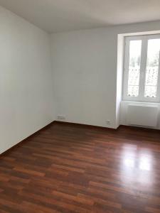 For sale CENTRE VILLAGE 6 rooms 95 m2 Gard (30350) photo 3