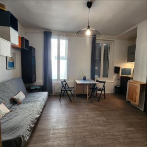 For rent Marseille-5eme-arrondissement 1 room 20 m2 Bouches du Rhone (13005) photo 1