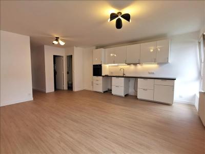 For rent Issy-les-moulineaux 4 rooms 75 m2 Hauts de Seine (92130) photo 1