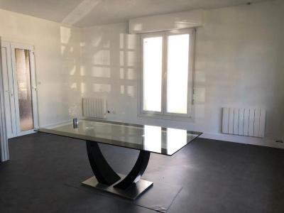 For rent Pessac 1 room 34 m2 Gironde (33600) photo 1