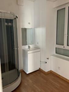 For rent Saint-andre-de-cubzac 3 rooms 67 m2 Gironde (33240) photo 2