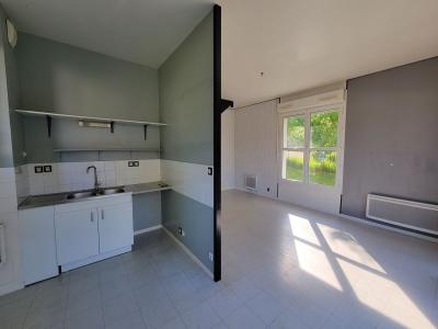 For sale Fleche 5 rooms 104 m2 Sarthe (72200) photo 1