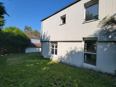 For sale Fleche 5 rooms 104 m2 Sarthe (72200) photo 4
