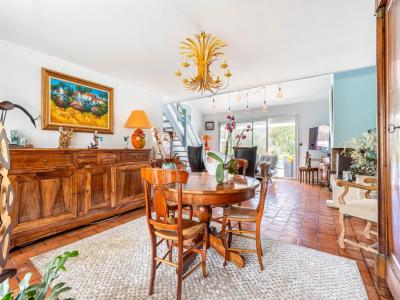 For sale Bordeaux 9 rooms 200 m2 Gironde (33000) photo 2