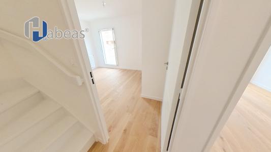 For sale Lyon-8eme-arrondissement 4 rooms 96 m2 Rhone (69008) photo 2
