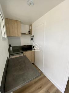 For rent Laval 1 room 18 m2 Mayenne (53000) photo 1