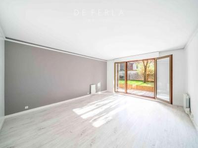 For sale Paris-14eme-arrondissement 3 rooms 83 m2 Paris (75014) photo 1