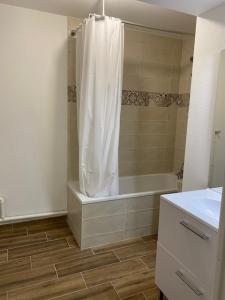Louer Appartement Chenove 857 euros
