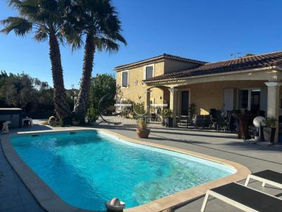 For sale Saint-martin-de-crau 5 rooms 125 m2 Bouches du Rhone (13310) photo 0