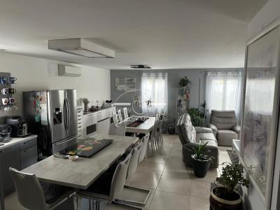 For sale Saint-martin-de-crau 5 rooms 125 m2 Bouches du Rhone (13310) photo 1