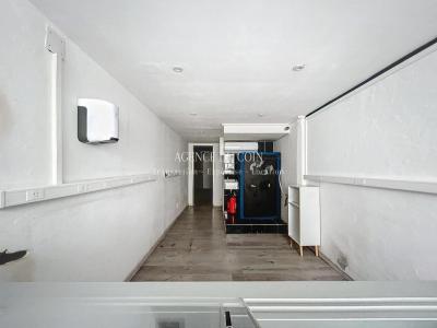 Louer Local commercial Roquebrune-sur-argens 7140 euros