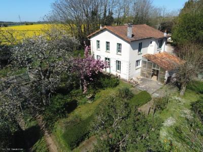 For sale Ruffec 6 rooms 155 m2 Charente (16700) photo 1
