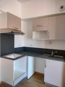 For rent Nantes 2 rooms 40 m2 Loire atlantique (44300) photo 2