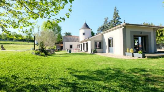 For sale Saint-just-saint-rambert 9 rooms 380 m2 Loire (42170) photo 0