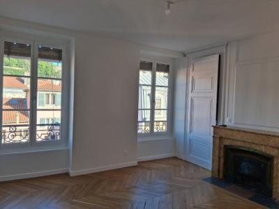 For rent Lyon-2eme-arrondissement 3 rooms 69 m2 Rhone (69002) photo 0