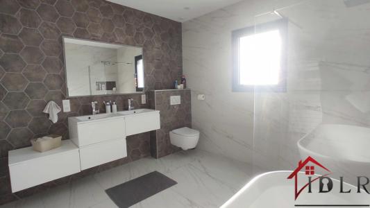 For sale Izernore 5 rooms 178 m2 Ain (01580) photo 4