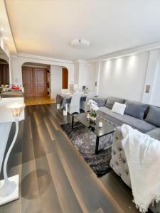 For sale Nice 3 rooms 58 m2 Alpes Maritimes (06200) photo 3