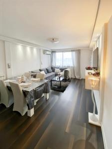 For sale Nice 3 rooms 58 m2 Alpes Maritimes (06200) photo 4