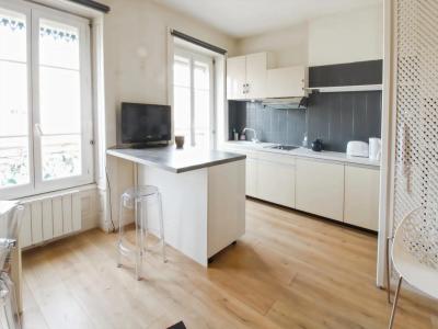 For sale Lyon-6eme-arrondissement 2 rooms 34 m2 Rhone (69006) photo 1