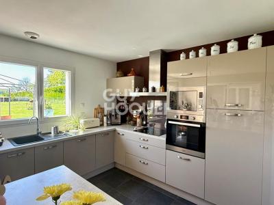 For sale Remy 6 rooms 160 m2 Oise (60190) photo 2