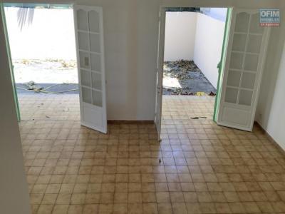 Louer Maison 93 m2 Riviere-saint-louis