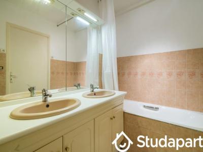 Louer Appartement Lyon-3eme-arrondissement 595 euros