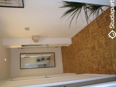 For rent Villejuif 1 room 11 m2 Val de Marne (94800) photo 4