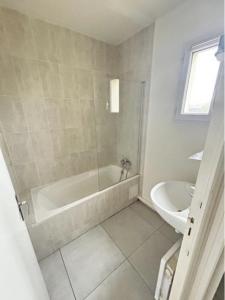 For rent Vigneux-sur-seine 3 rooms 58 m2 Essonne (91270) photo 2