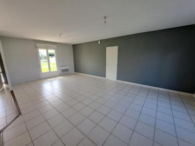 Louer Maison Trentels 850 euros