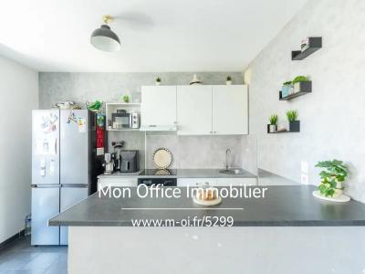 For sale Marseille-3eme-arrondissement 3 rooms 60 m2 Bouches du Rhone (13003) photo 2