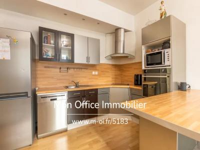 For sale Marseille-6eme-arrondissement 3 rooms 60 m2 Bouches du Rhone (13006) photo 2