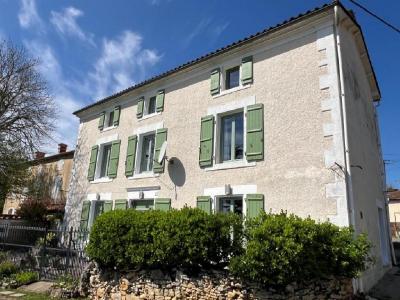 For sale CELLEFROUIN 6 rooms 144 m2 Charente (16460) photo 1