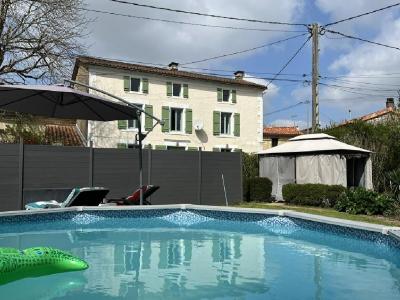 For sale CELLEFROUIN 6 rooms 144 m2 Charente (16460) photo 2