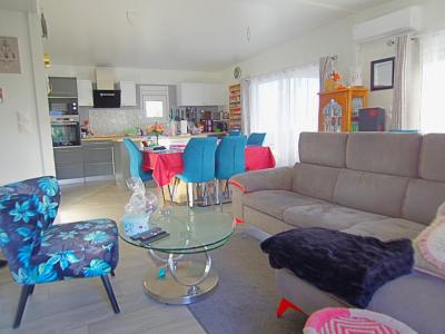 For sale 4 rooms 96 m2 Vendee (85150) photo 3